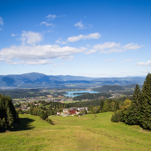 Blick über Faaker See