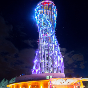 Aussichtsturm Nacht