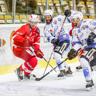 EC KAC II gegen Cortina