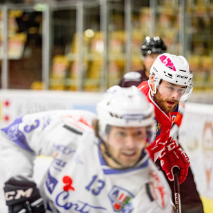 EC KAC II gegen Cortina