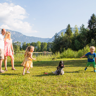Familie mit Hund
