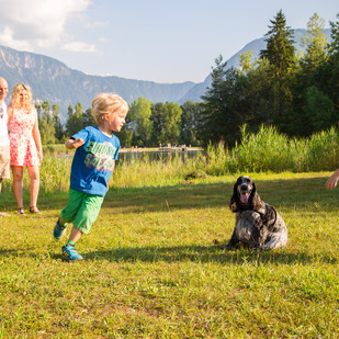 Familie mit Hund