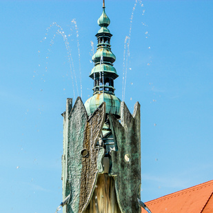 Kiki Kogelnik Brunnen