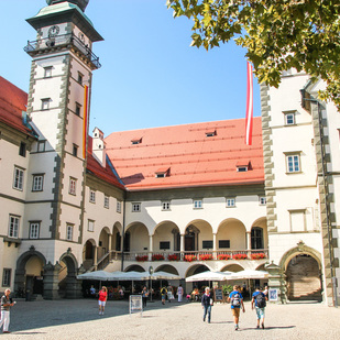 Landhaushof