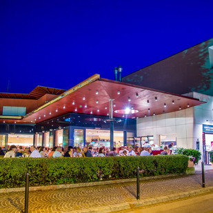 Velden bei Nacht