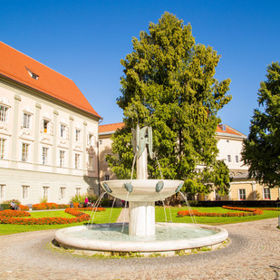 Kiki Kogelnik Brunnen