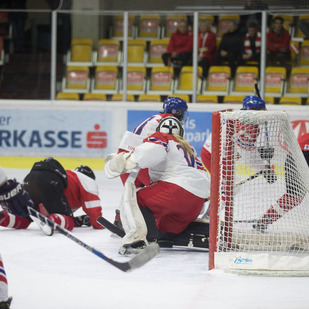 Dameneishockey AUT - CZ