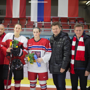 Dameneishockey AUT - CZ